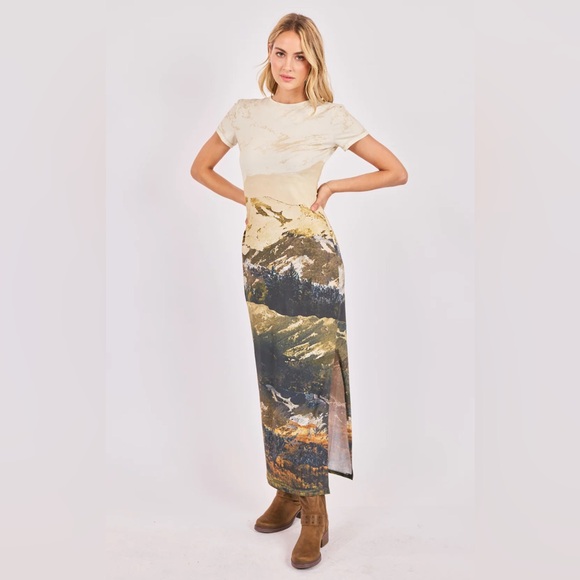 Dresses & Skirts - Wondrous Sight Knit Graphic Maxi Dress